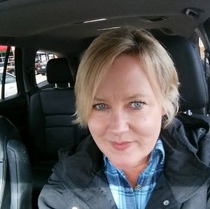 Meet your Posher, Daphne